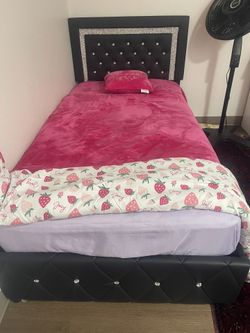 Black Twin Size Bed