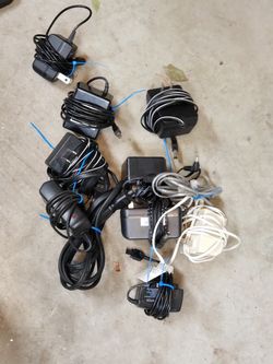 Various AC/DC power adapters. Which voltage ⚡ do you need?