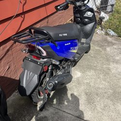 200 Fly Wing Marshall Gas Scooter