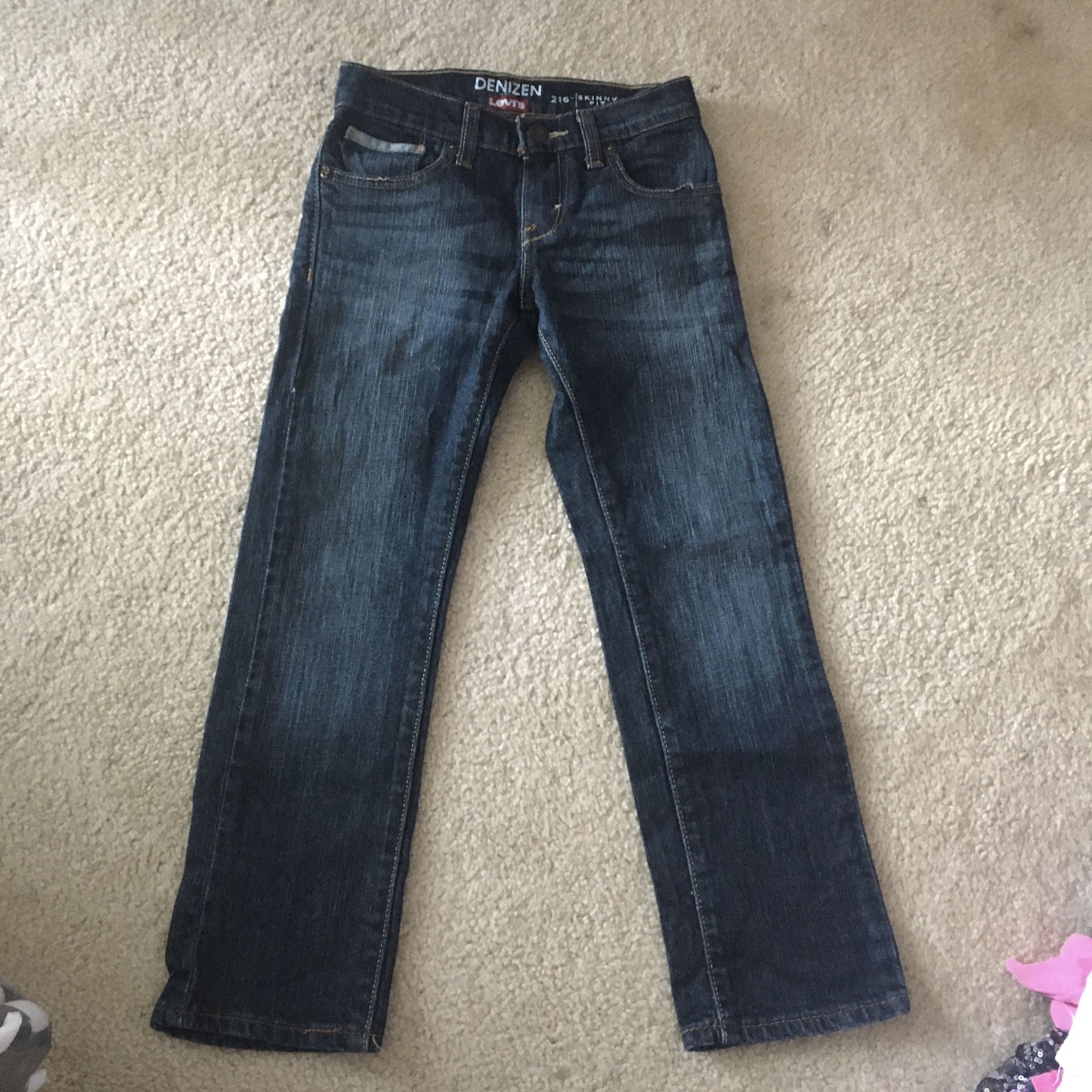 EUC Levi’s skinny jeans size 7
