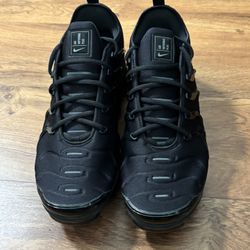 Vapor Maxes size 12