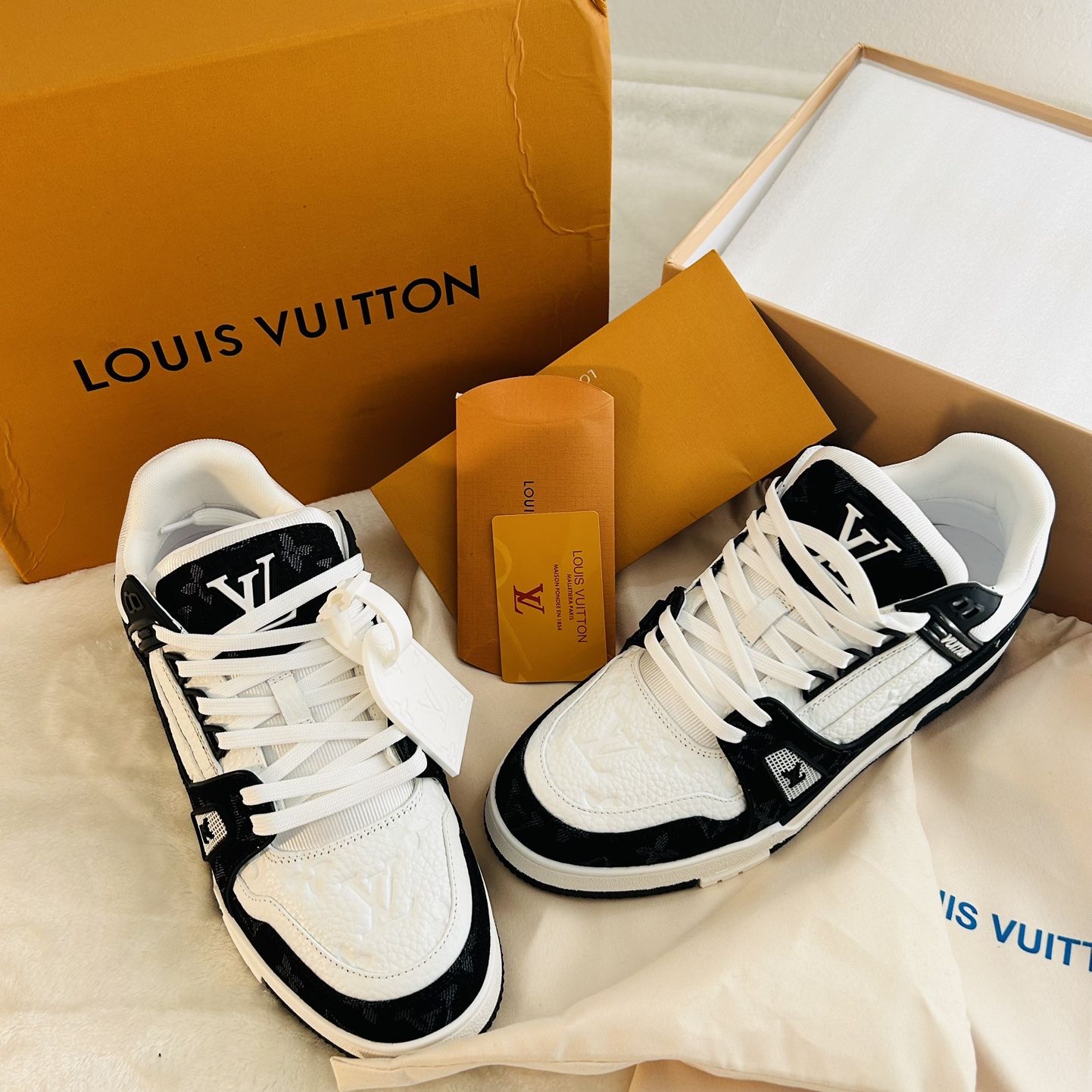 LOUIS VUITTON DREAM ON Mens Black LV Monogram Suede And Leather Sneakers  Size 12 **LIKE NEW for Sale in Hollywood, FL - OfferUp