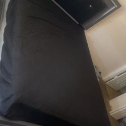 Queen Bed Frame And Mattresses 