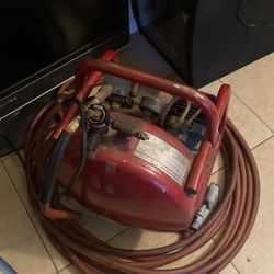 Air compressor