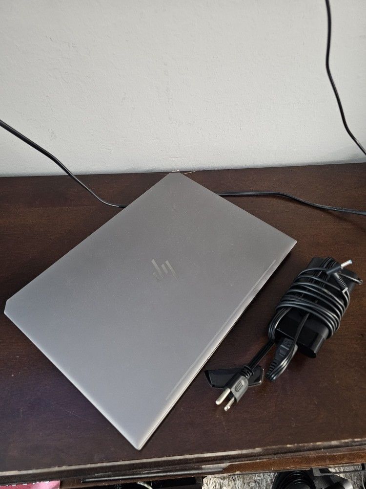 HP Zbook studio G5