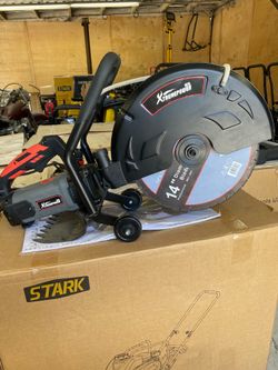 Concrete asphalt cutting saw
