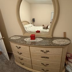 Bedroom set