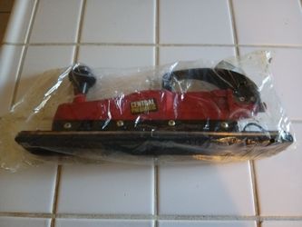 Central pneumatic block sander 30