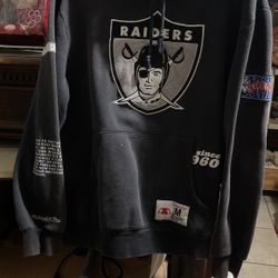 sweater size mdium