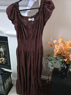 Newport News Brown Smocked Tiered Midi Dress size 8