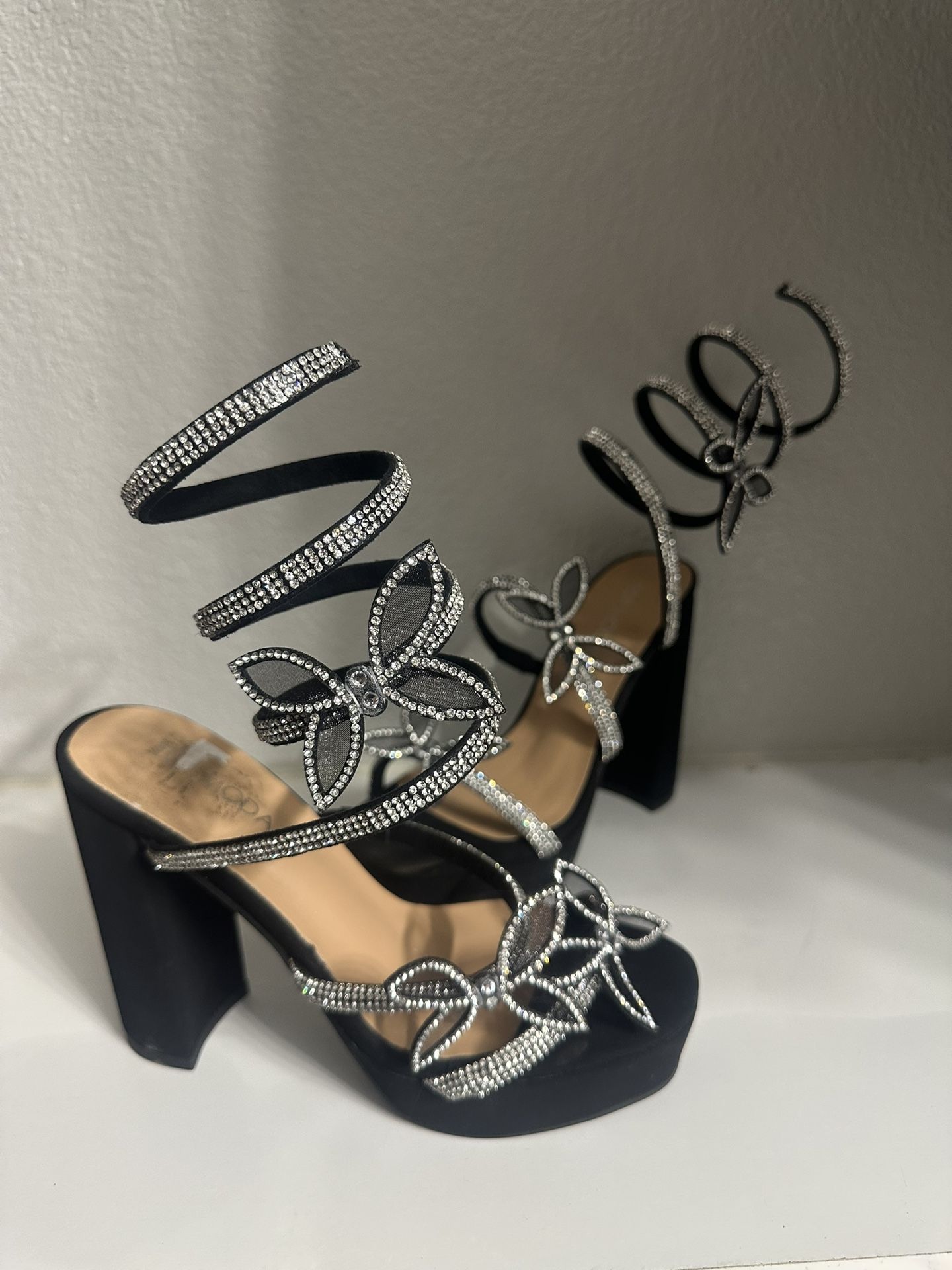 Chunky Heels Size 6