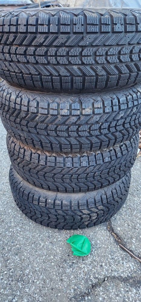 Snow Tires 205/60/15