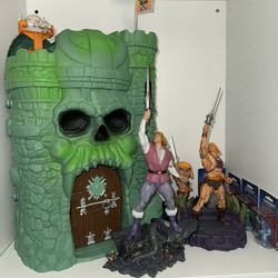 Superheroes statues Collectibles Superman Batman MOTU DC