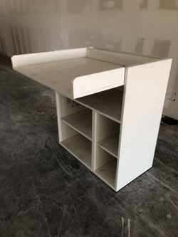 Infant changing station