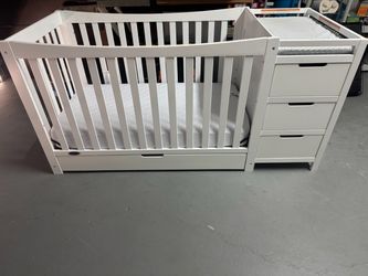 White Baby Crib with Changing Table and Dresser