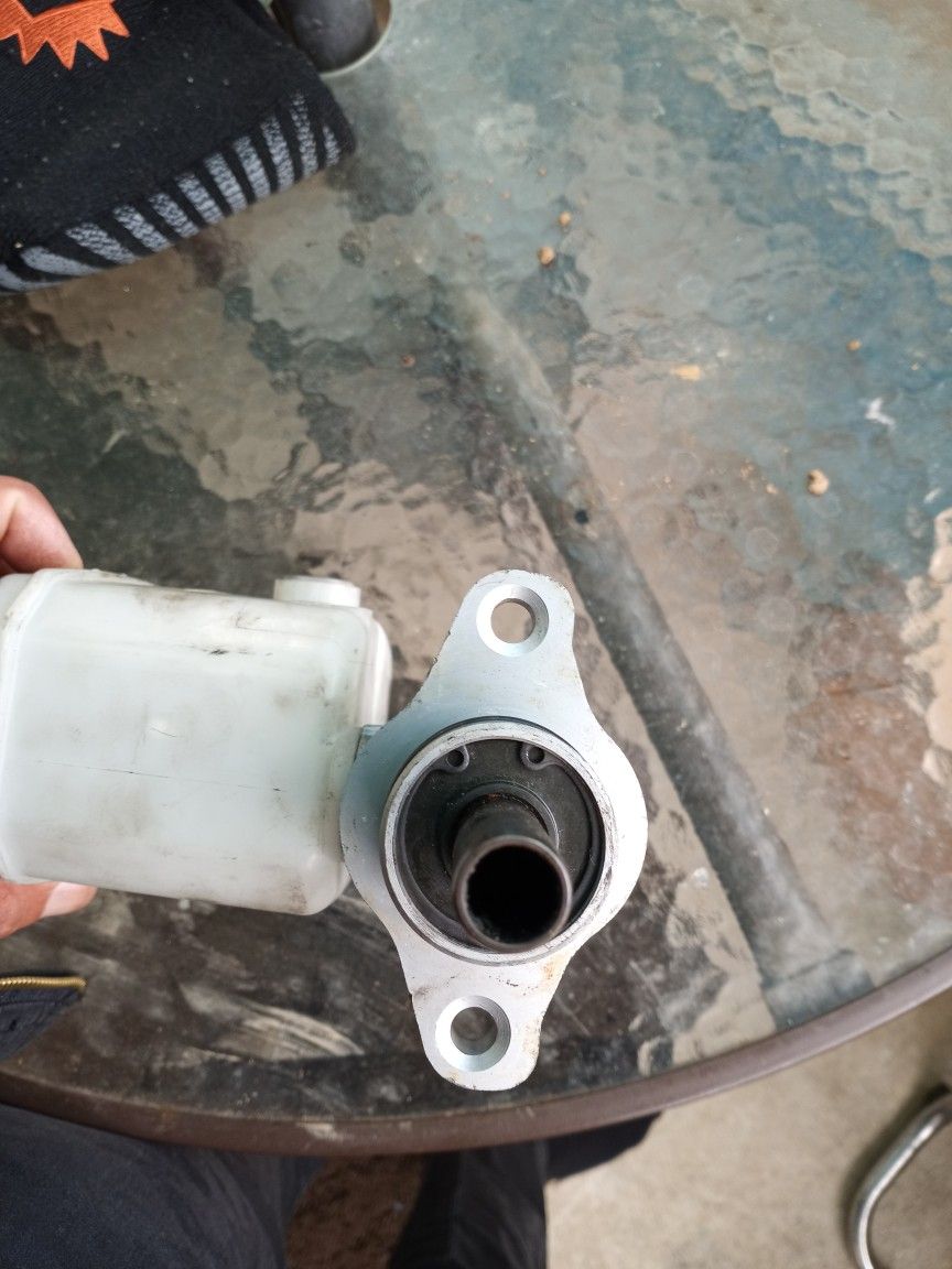 Break Master Cylinder