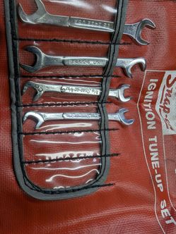 Snap on ignition tune-up set