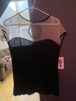 Women’s lace top