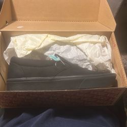 Vans Slip One Black Size 9