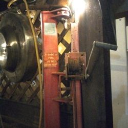 INDUSTRIAL HOIST 9000 LBS