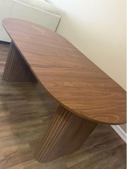 Kitchen table