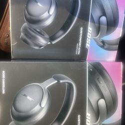 BOSE HEADPHONES (2) 