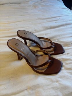 Brown Leather flip flop style heels sandals