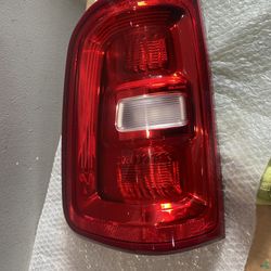 2024-2025 Dodge Ram 1500 Left Taillight 