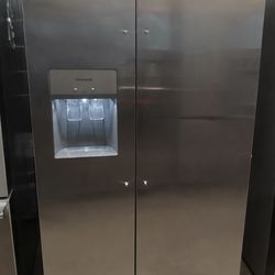 🔥 Frigidaire Stainless Side-by-Side – New w/ Warranty – $950 🔥