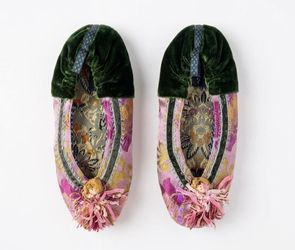 Artisan Dance Velvet and Brocade Ballet Slippers. Size:7.5. Like New.
