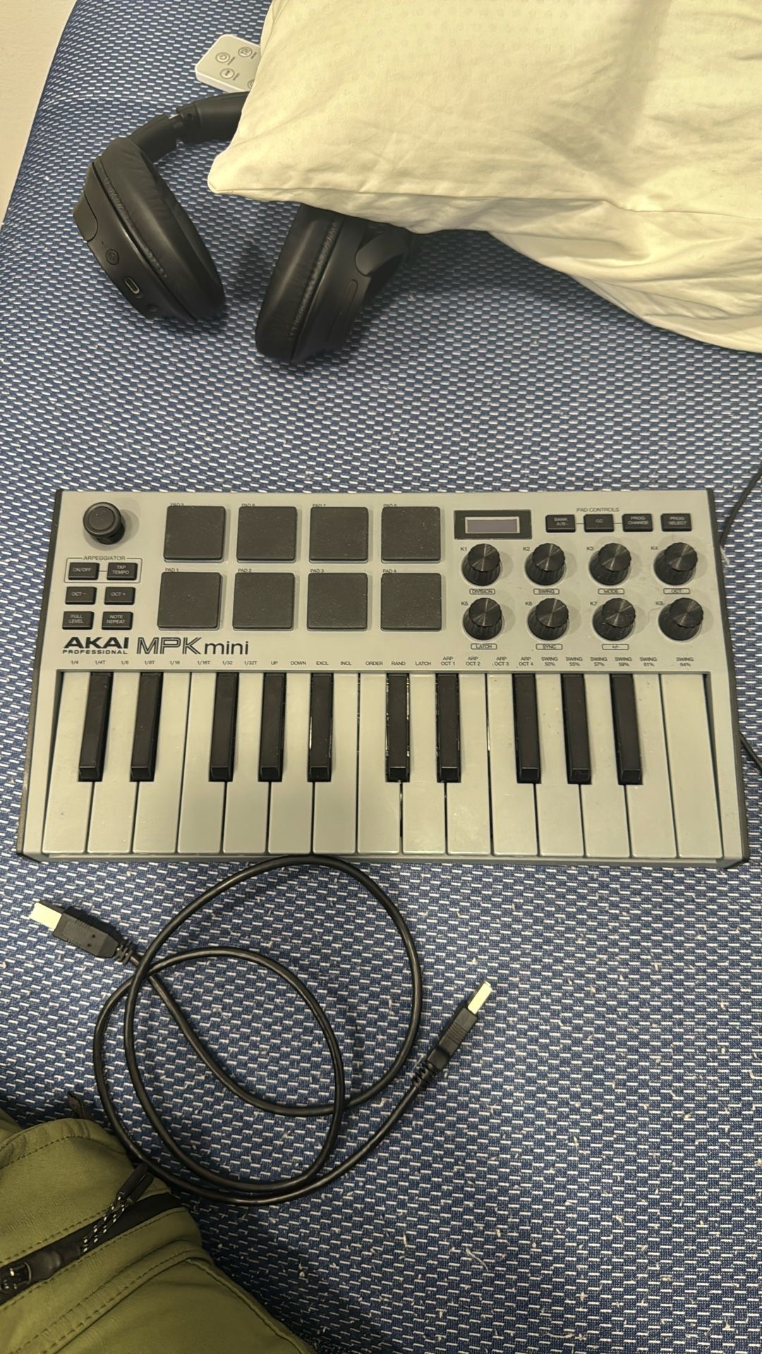 Akai MPK Mini - Grey