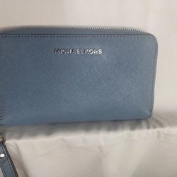 Authentic MK Jet Set Travel Wristlet 