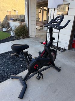 Echelon Connect Sport Indoor Cycling Bike