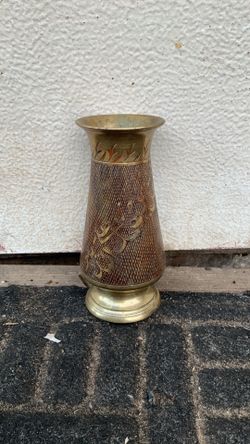 Vintage Etched Brass Vase – Ornate Floral Design
