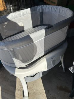 Baby Bassinet Graco Simmons