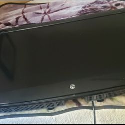 32 inch TV with wall mount $75 Firm!!!