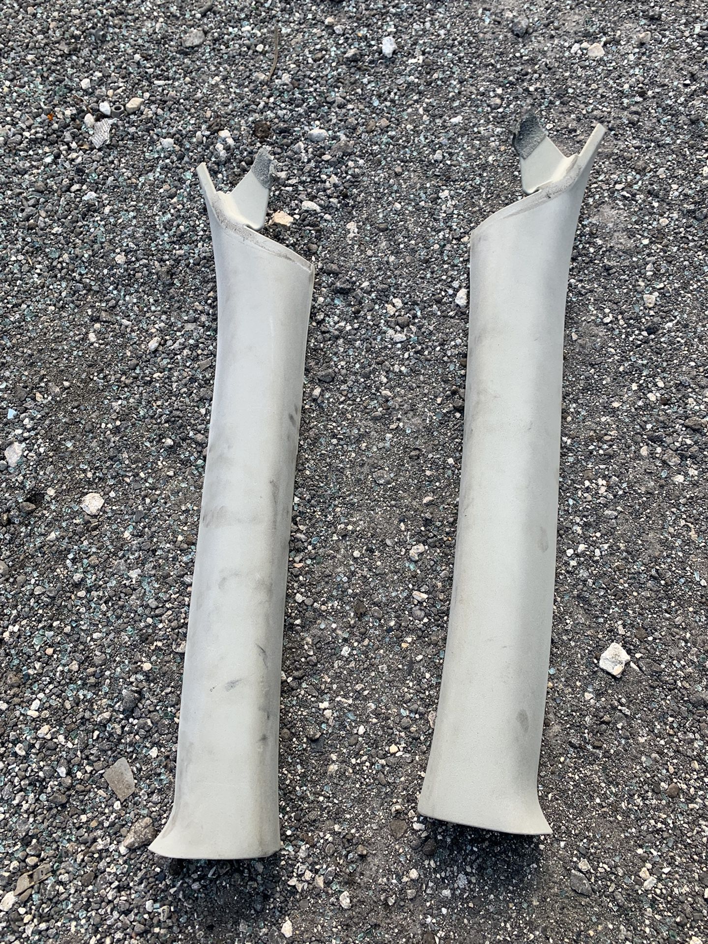 2004-2005 Infiniti G35 Coupe Front Left and Right A Pillars
