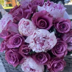 Roses With Peonies Bouquet 