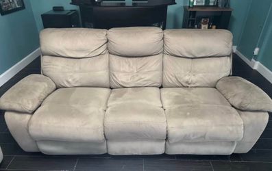 Free Recliner Couch for pickup in Davie