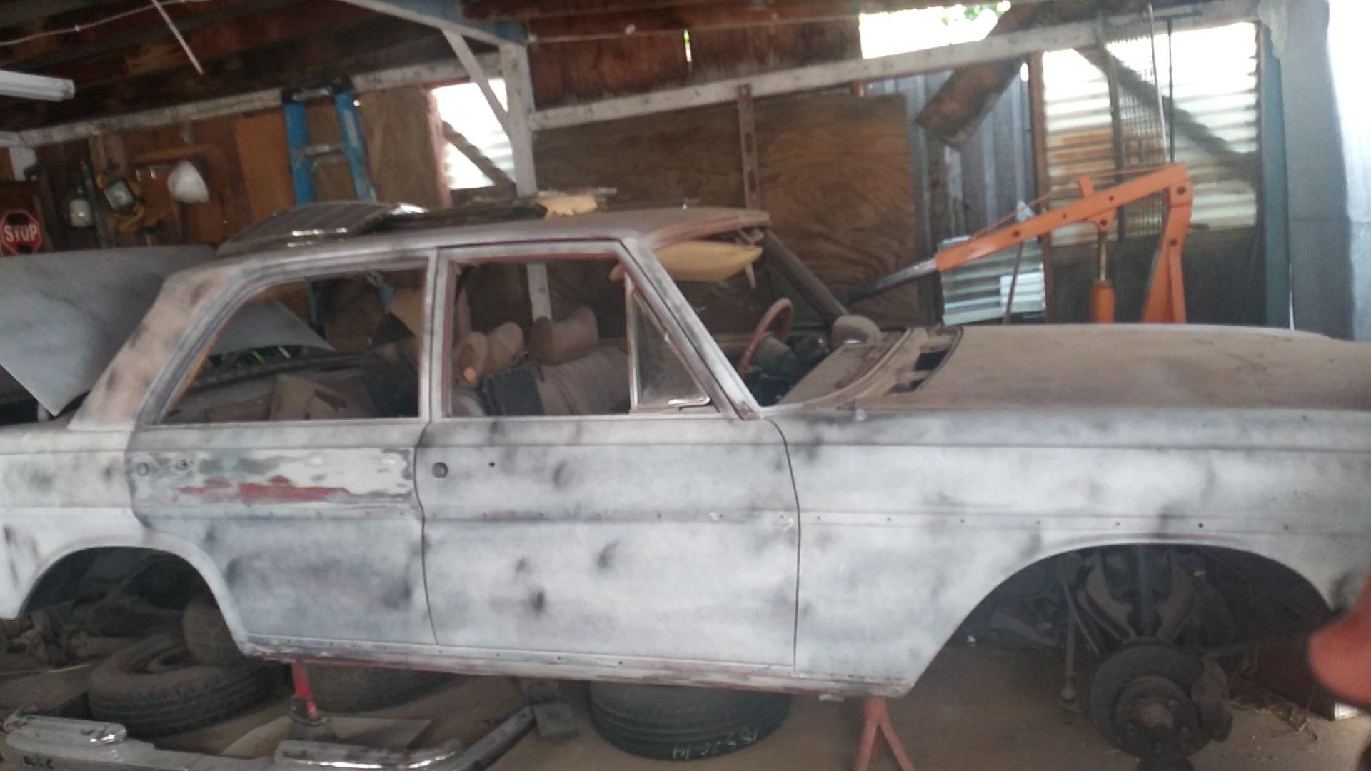1971 Mercedes-Benz. 280SE parting out