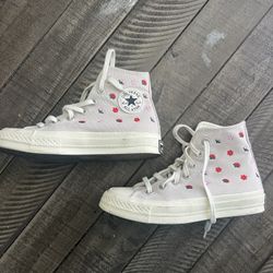 Converse Chuck Taylor Floral High Top Woman’s Size 5