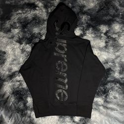 Supreme Hoodie (FIT SMALL)