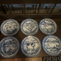DISCONTINUED WILLIAMS AND SONOMA “BRITTANY” Set Of SIX