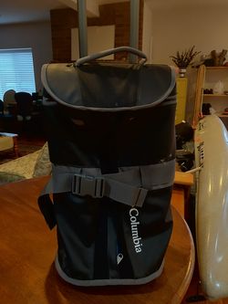 Columbia carry-on sport bag with wheels