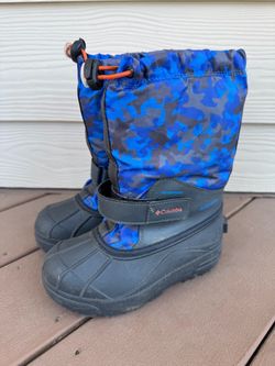 Youth Columbia winter boots size 13
