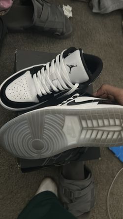 Low top Jordan’s