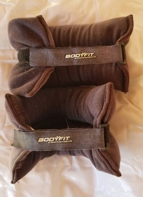 2 Unisex Weights W/Velcro Attachments