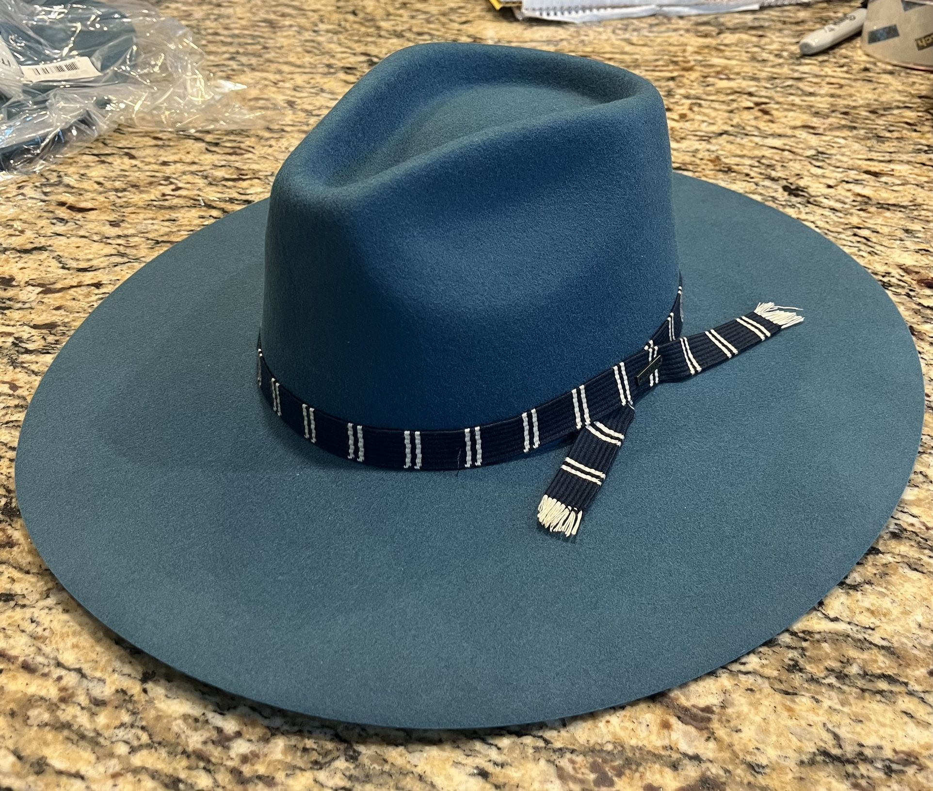 New!!  Tags On Genuine And Brixton Women’s Leigh Felt Packable Hat (Sizes M) $25 (#696)