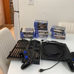 Ps4 SLim 28 Games And Two Controls