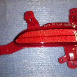 2019-2021 Kia Sorento Rear Bumper Reflector Brand New OEM Part